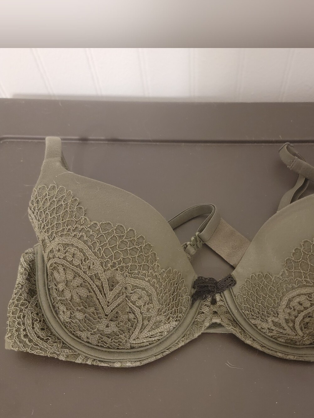 VS Olive Lace Underwire Push-Up Bra - Women Intimates
